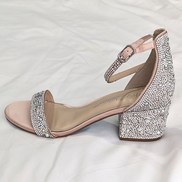 NWT Betsey Johnson Mari Champagne Size 6.5 - Picture 10 of 12